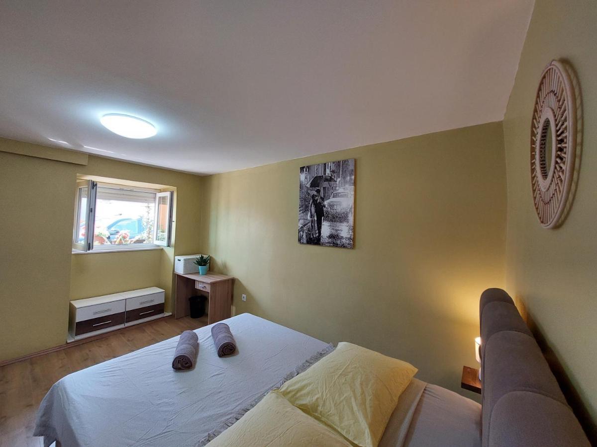 Mexicana Apartment Yellow Задар Екстериор снимка