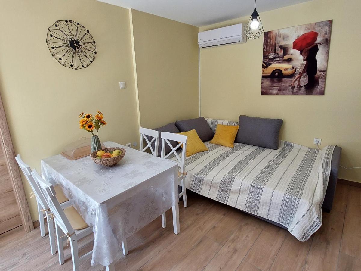 Mexicana Apartment Yellow Задар Екстериор снимка