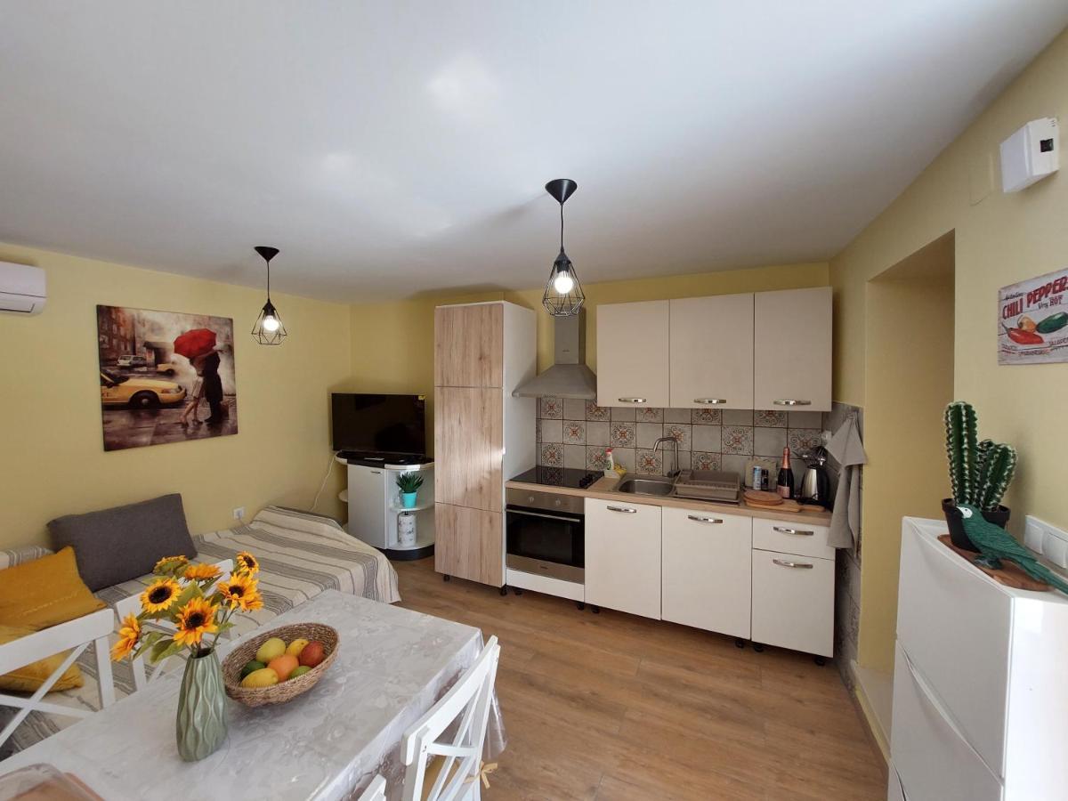 Mexicana Apartment Yellow Задар Екстериор снимка