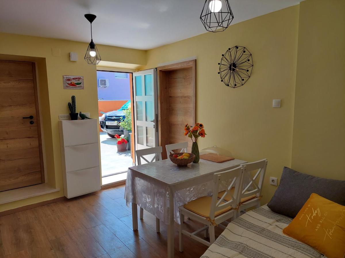 Mexicana Apartment Yellow Задар Екстериор снимка